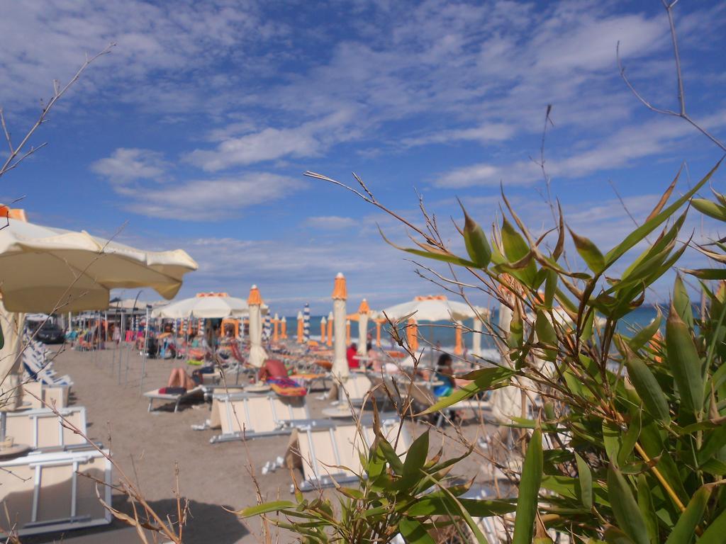Camping Delfino Albenga Eksteriør bilde